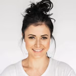 Linda Chen - Casual Gamer - Grand Rooster Review